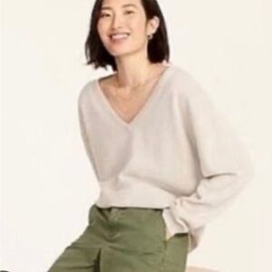 MOUSSY vintage Vneck sweater small